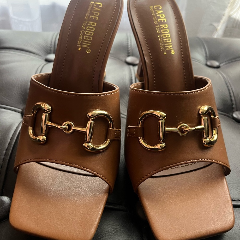 Cape Robbin Brown Mules with Gold Details